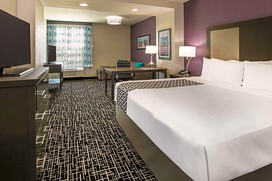 La Quinta Inn & Suites by Wyndham Dallas - Richardson