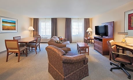 One-Bedroom King Suite
