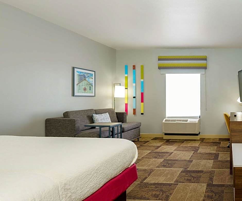 Hampton Inn By Hilton Garden City