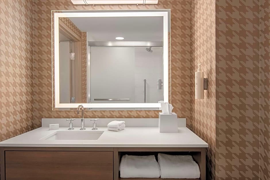 Home2 Suites by Hilton Jacksonville Downtown