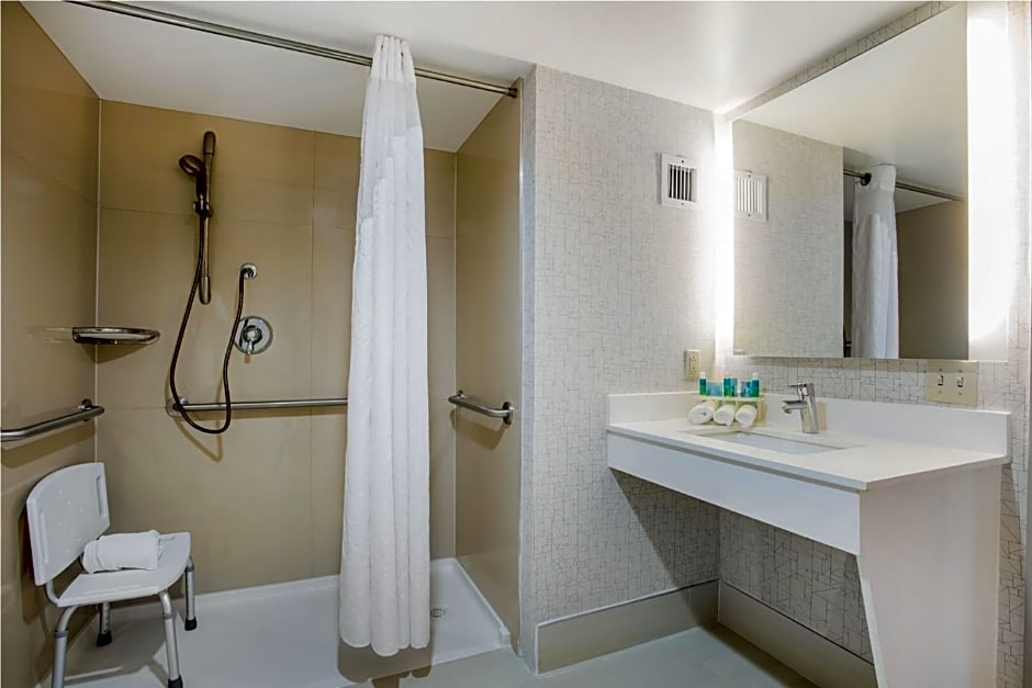 Country Inn & Suites by Radisson, Downtown Albany New York