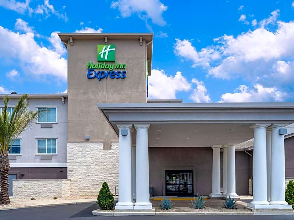 Holiday Inn Express Lodi