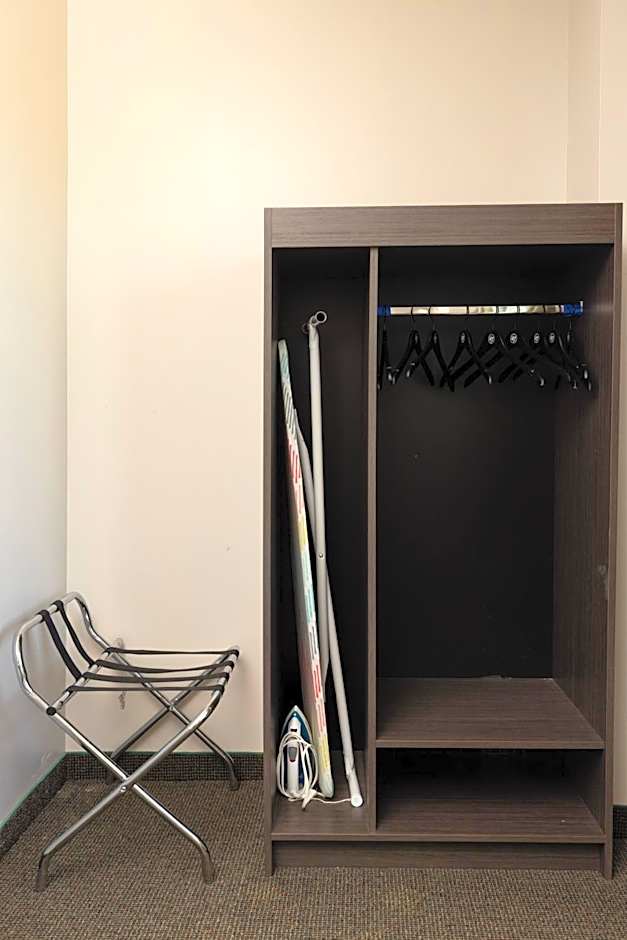Brinton Suites