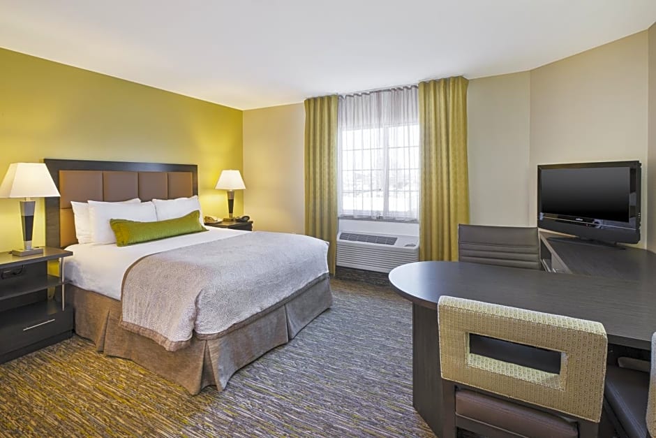 Candlewood Suites Indianapolis Airport