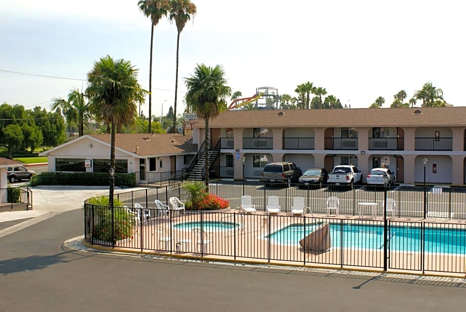 Colony Inn