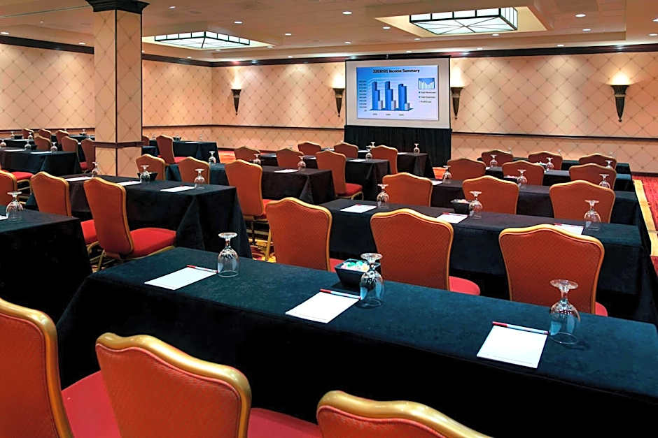 Trumbull Marriott Shelton