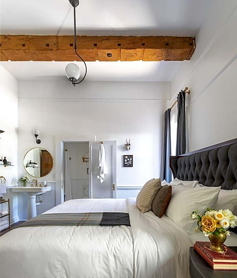 The Holbrooke Hotel