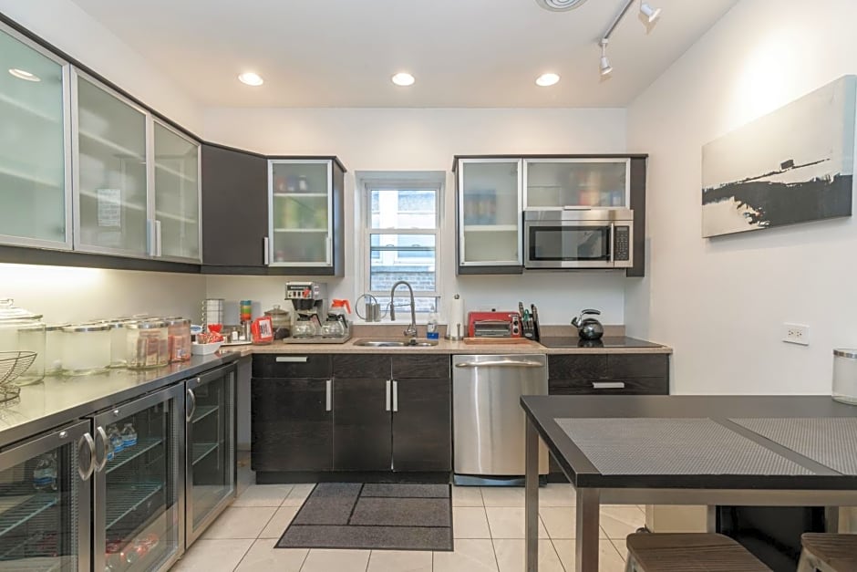 House 5863- Chicago'S Premier Bed And Breakfast