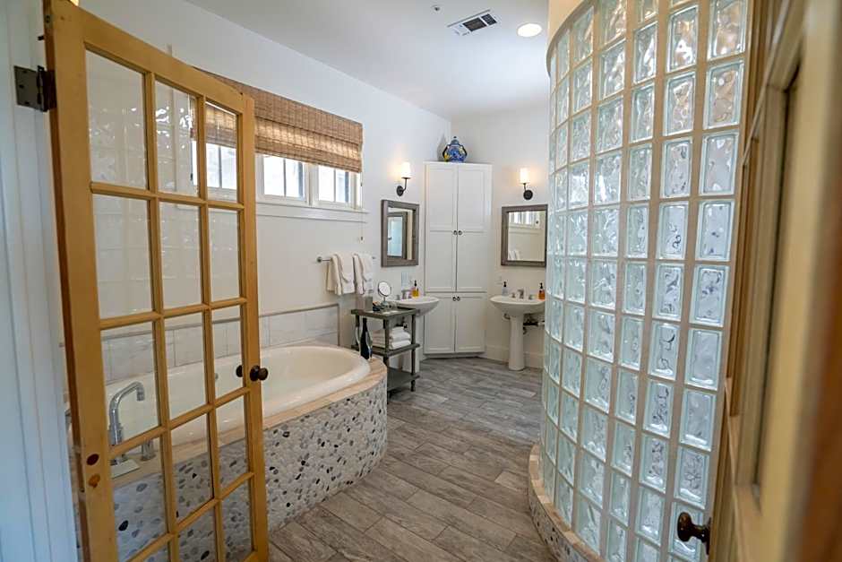 Sage Hill Inn & Spa