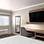 La Quinta Inn & Suites by Wyndham Yakima Downtown