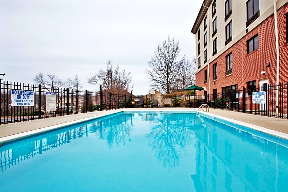 Holiday Inn Express Hotel & Suites Greenville-Downtown
