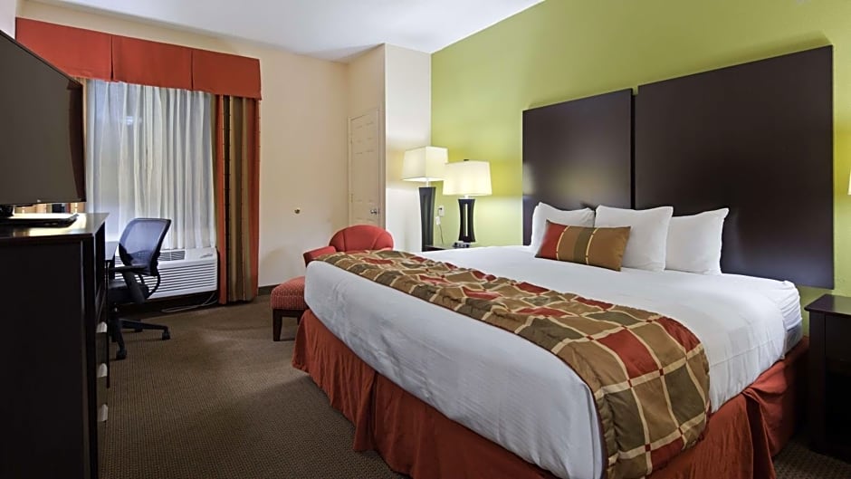 Best Western Plus Huntersville