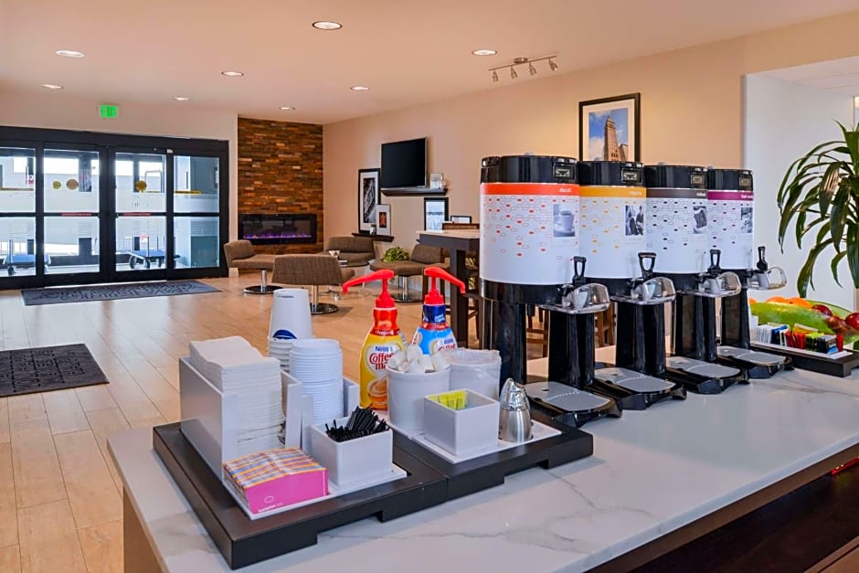 Hampton Inn By Hilton & Suites Denver-Speer Boulevard