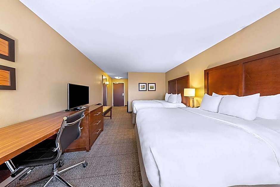 Comfort Inn & Suites West - Medical Center