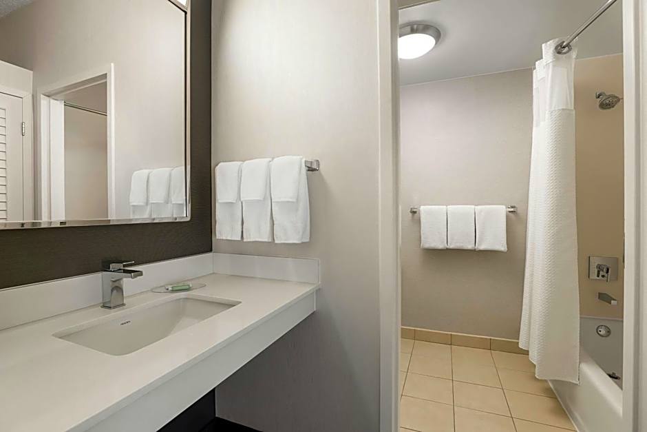 Courtyard by Marriott Minneapolis-St. Paul Airport