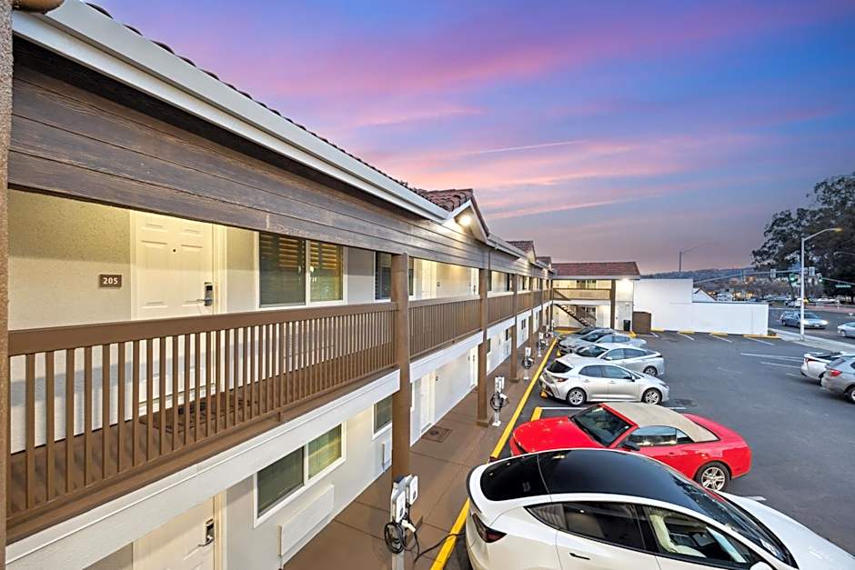 Bayhill Inn