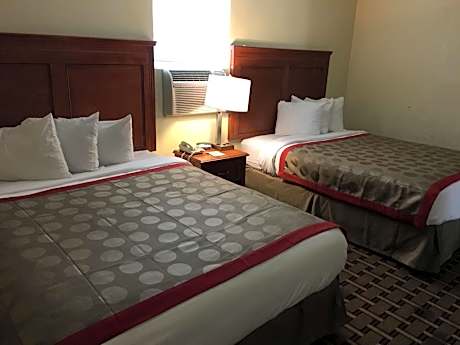 Queen Room with Two Queen Beds - Mobility Access/Non-Smoking