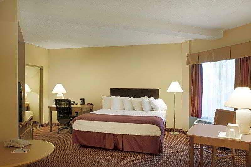 SureStay Plus by Best Western Syracuse Airport Htl