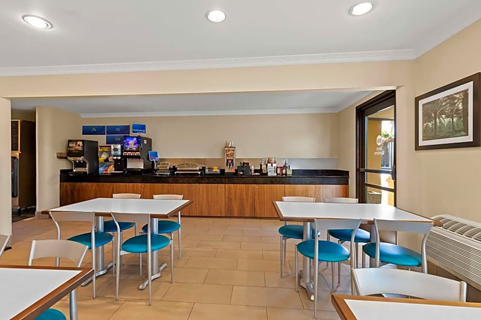 Best Western Date Tree Hotel
