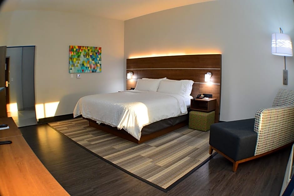 Holiday Inn Express Seguin