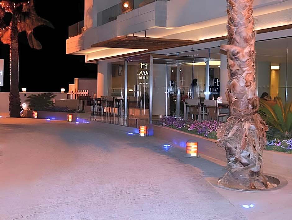 Hayali Suites