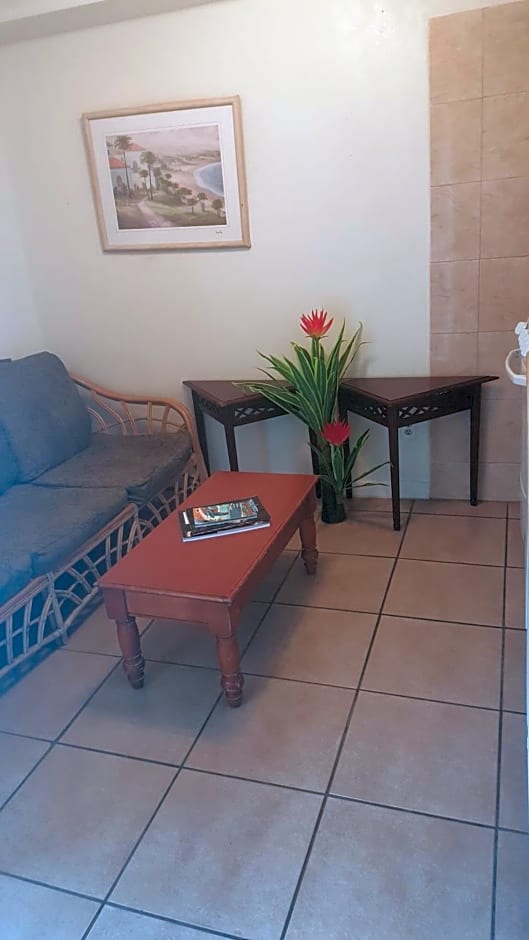 Sunset Gardens Guesthouse