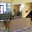 La Casa Inn & Suites-Middleboro