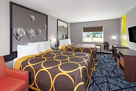 Queen Room with Two Queen Beds - Non-Smoking