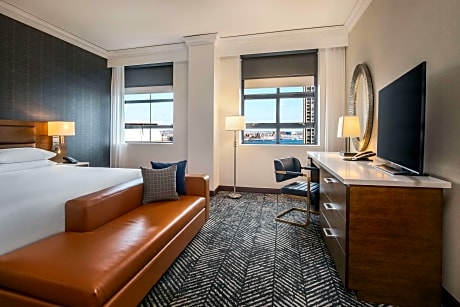 Superior - 1 King Guestroom