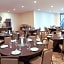 H Hotel Los Angeles, Curio Collection by Hilton