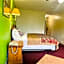 Villa Inn Motel Near Hwy 12 WI Capital O