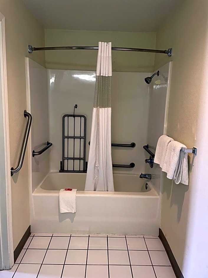 Econo Lodge Inn & Suites Sweetwater I-20