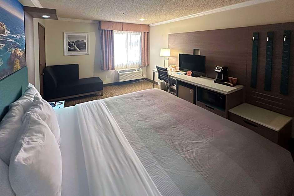 Quality Inn & Suites Los Angeles Airport - LAX