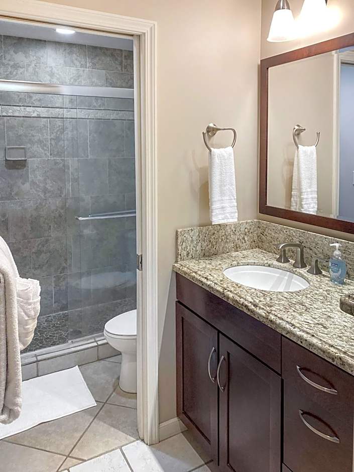 Renovated 2BR at Maui Banyan - Pool, Hot Tub, A/C