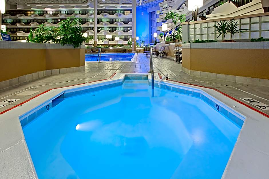 Holiday Inn Evansville Airport