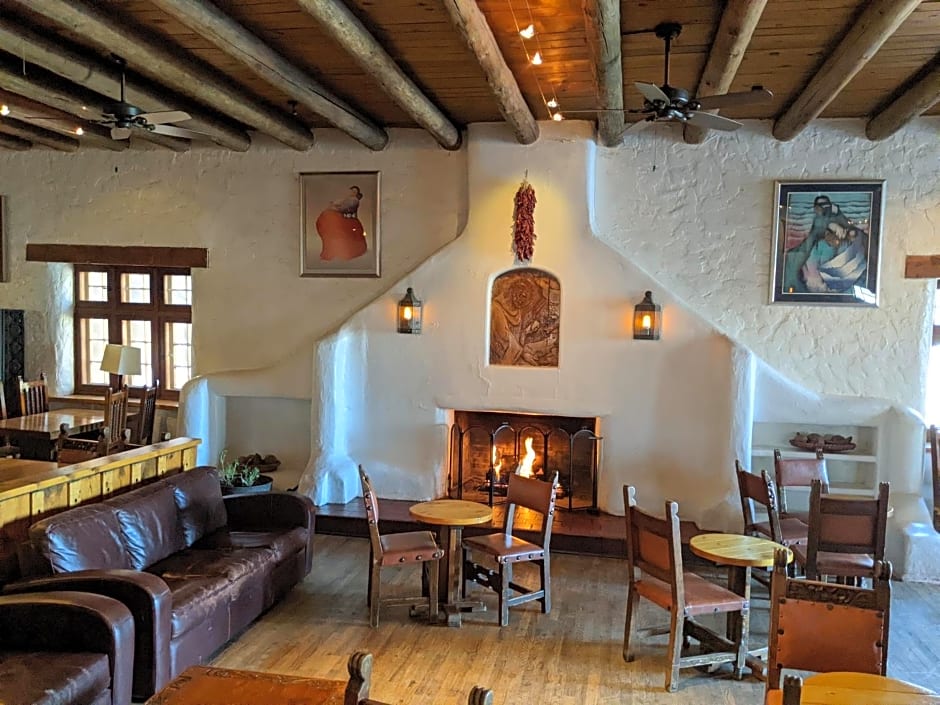 Sagebrush Inn & Suites