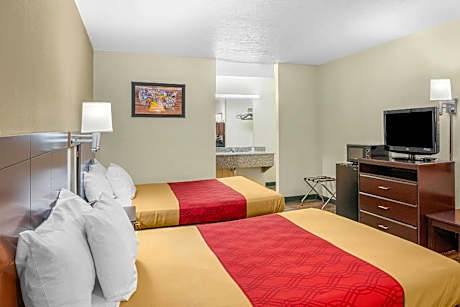 2 Queen Beds, No Smoking