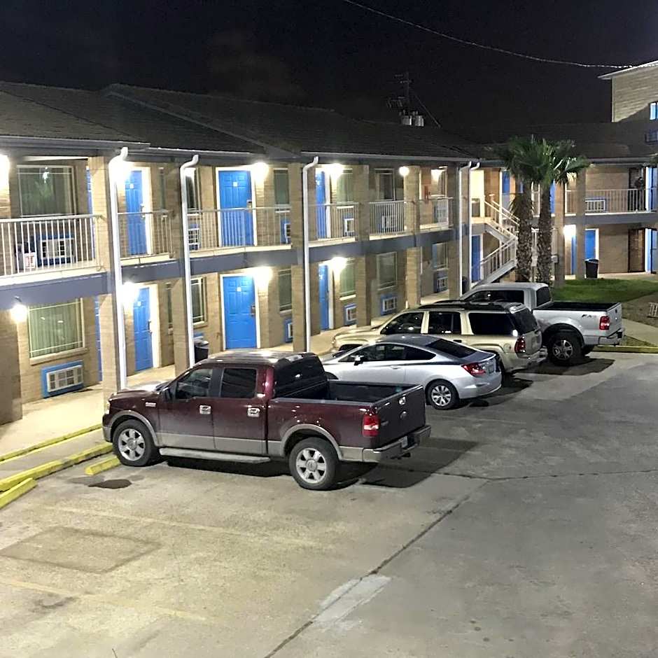 Relax Inn Channelview