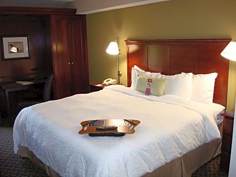 King Room - Non-Smoking