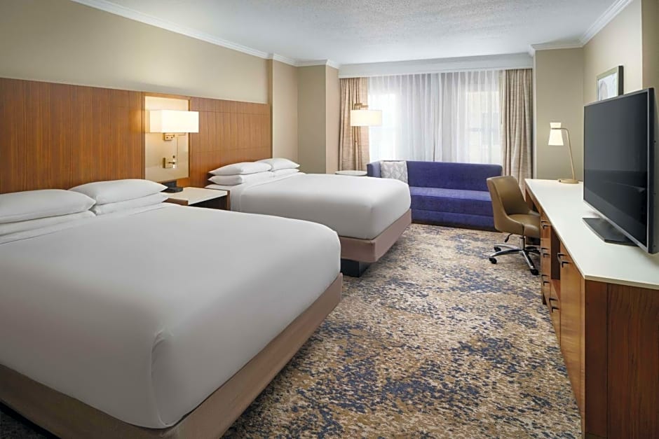 Hilton New Orleans Riverside