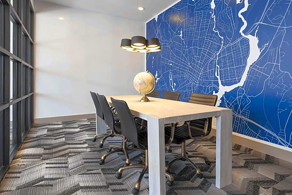 Luxury Furnished Apartments by Hyatus Downtown at Yale