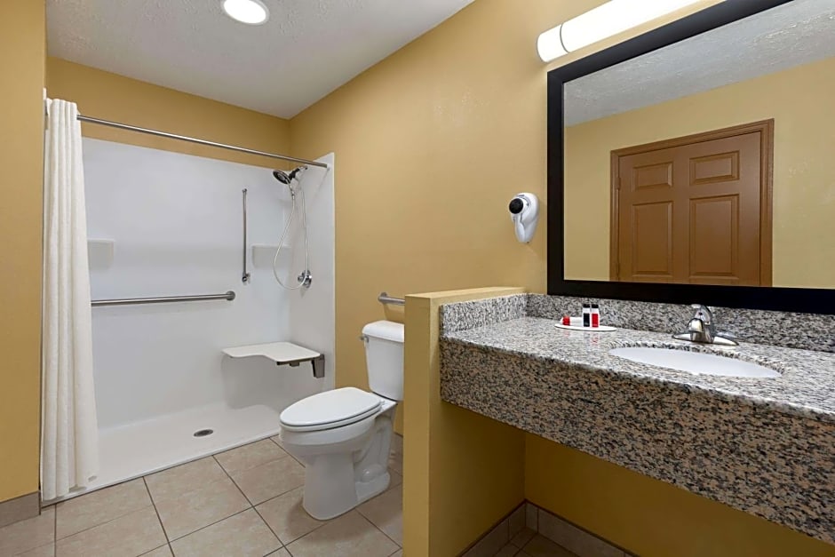 Super 8 by Wyndham Whites Creek/ Nashville NW Area