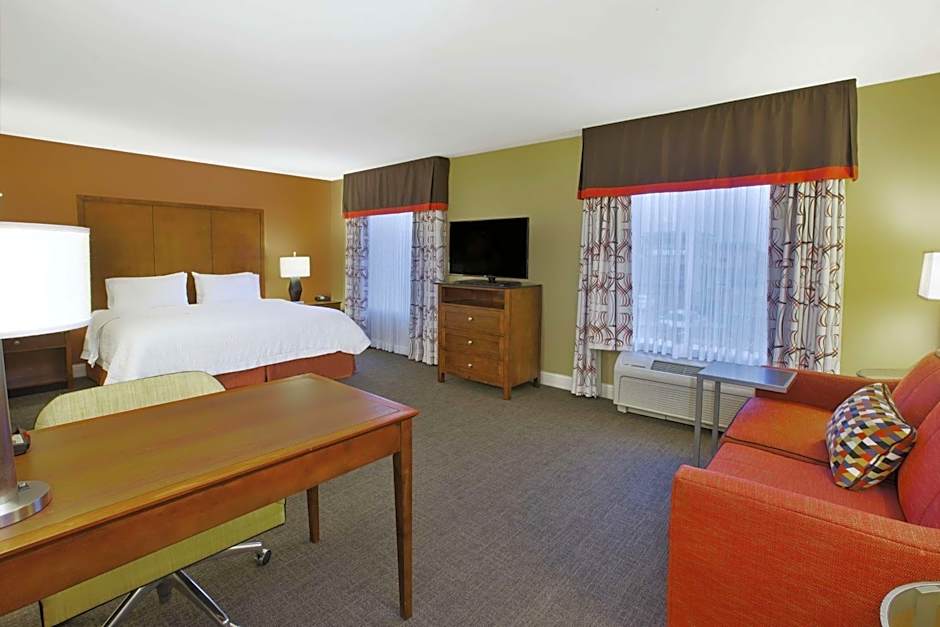 Hampton Inn and Suites Wichita Northeast