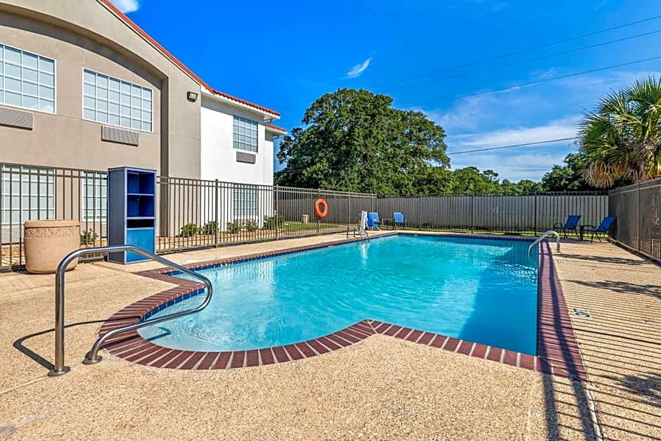 Motel 6 Crowley, LA