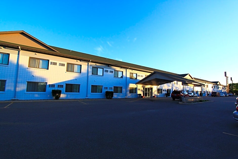 Grand Inn Fargo