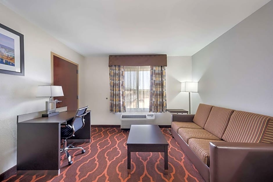 Quality Inn & Suites Huntsville Research Park Area