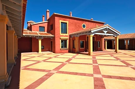 Hotel San Miguel del Valle Amblés - Alojamientos en EL FRESNO