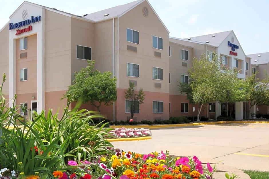 AmericInn by Wyndham Hudson