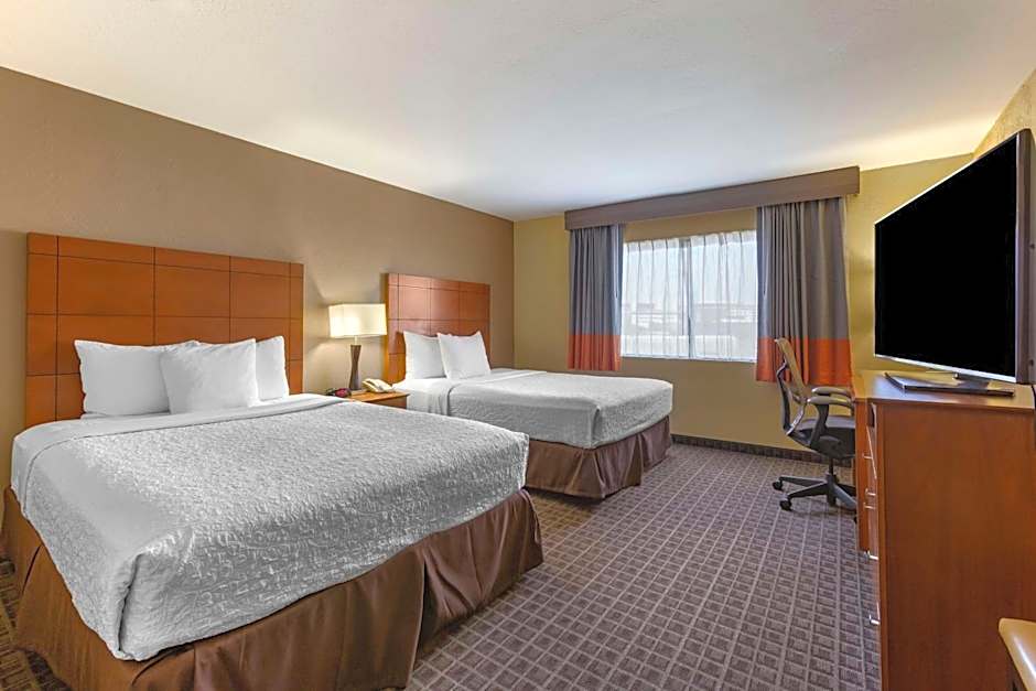 Best Western Plus Scottsdale Thunderbird Suites