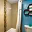 HomeTowne Studios by Red Roof Lancaster